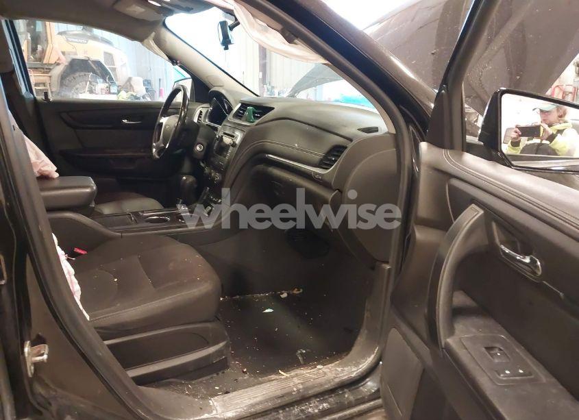 Photo 5 of 2016 Chevrolet Traverse 1LT (VIN 1GNKVGKD8GJ330015)