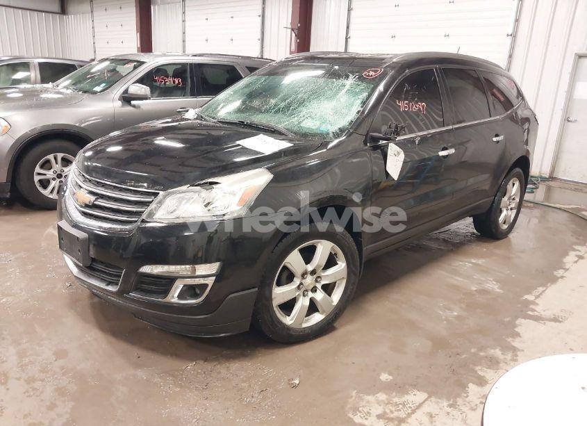 Photo 2 of 2016 Chevrolet Traverse 1LT (VIN 1GNKVGKD9GJ118398)