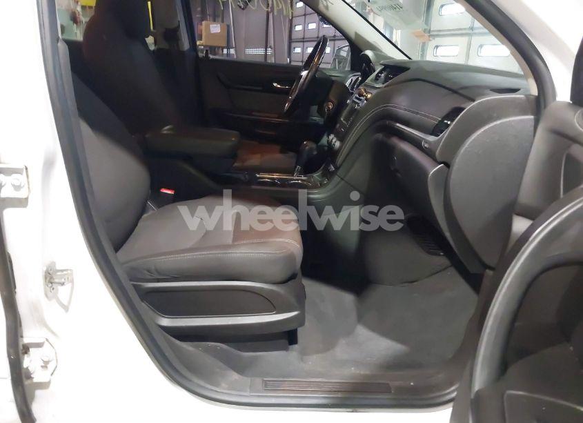 Photo 5 of 2016 Chevrolet Traverse 1LT (VIN 1GNKVGKD9GJ281455)