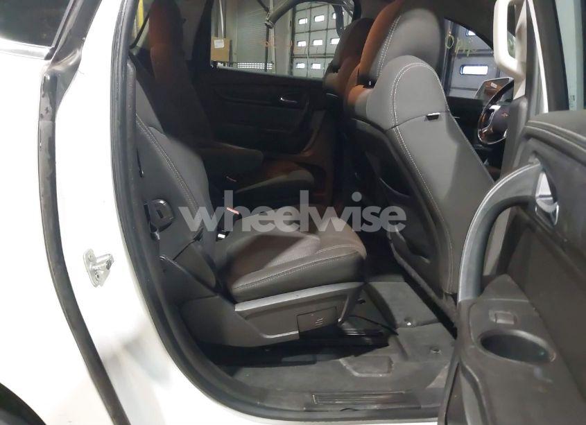 Photo 8 of 2016 Chevrolet Traverse 1LT (VIN 1GNKVGKD9GJ281455)