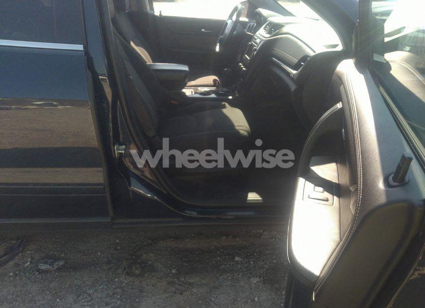 Photo 5 of 2017 Chevrolet Traverse 1LT (VIN 1GNKVGKD9HJ143061)