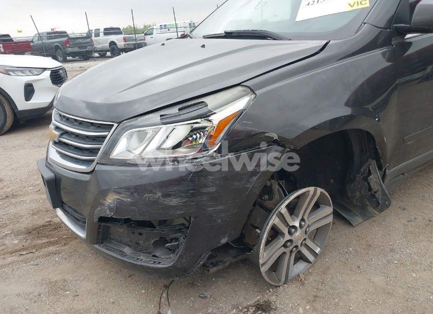Photo 6 of 2017 Chevrolet Traverse 1LT (VIN 1GNKVGKD9HJ196035)