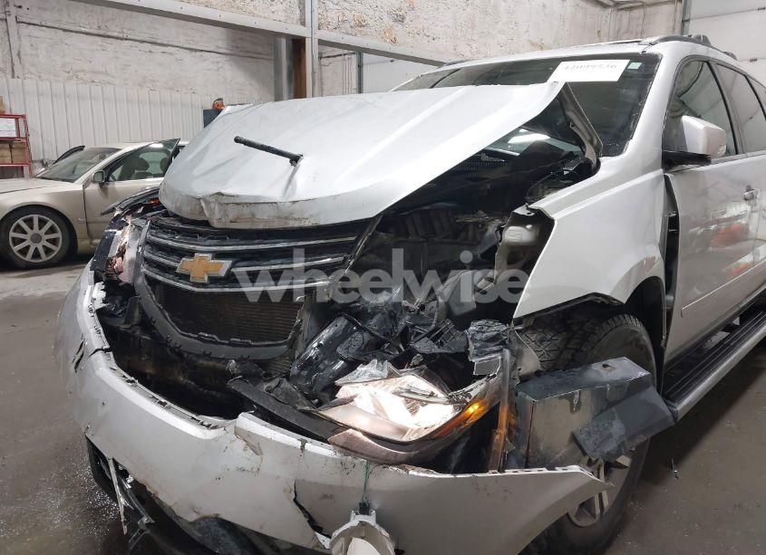 Photo 6 of 2017 Chevrolet Traverse 1LT (VIN 1GNKVGKD9HJ218602)