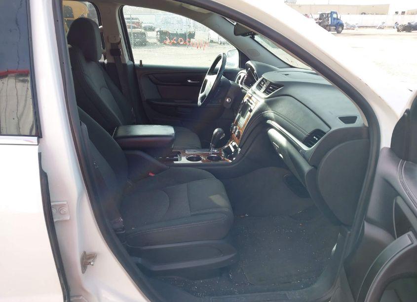 Photo 5 of 2013 Chevrolet Traverse 1LT (VIN 1GNKVGKDXDJ197446)