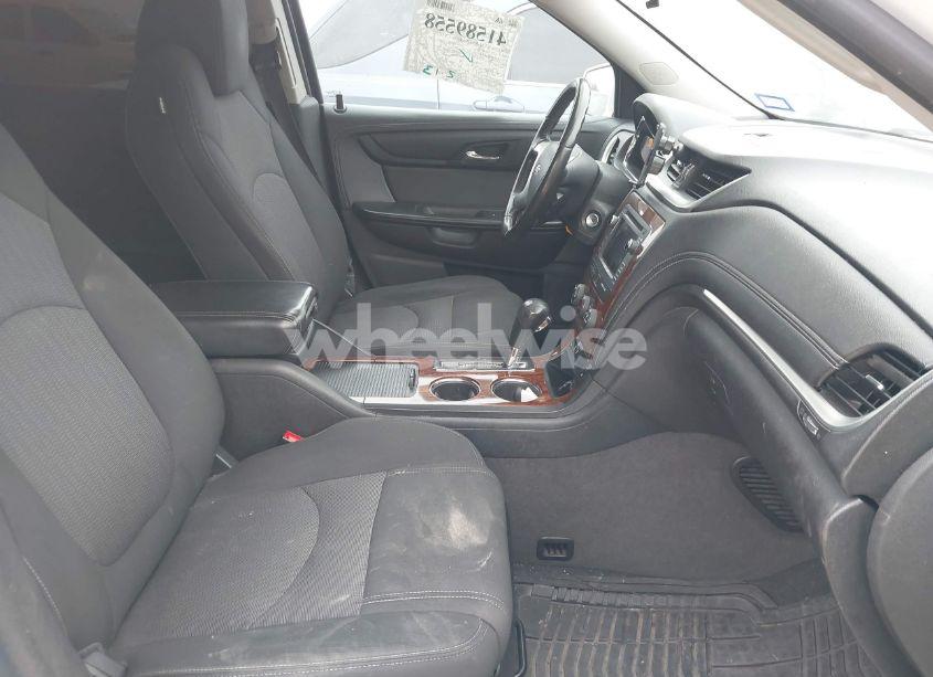 Photo 5 of 2013 Chevrolet Traverse 1LT (VIN 1GNKVGKDXDJ214679)