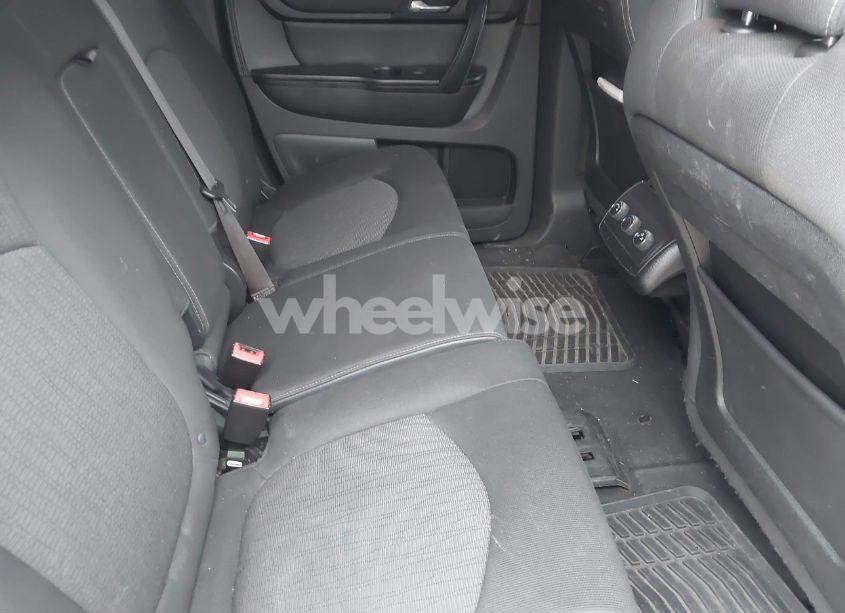 Photo 8 of 2013 Chevrolet Traverse 1LT (VIN 1GNKVGKDXDJ214679)