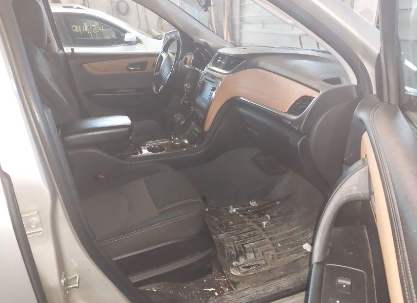 Photo 5 of 2013 Chevrolet Traverse 1LT (VIN 1GNKVGKDXDJ236410)