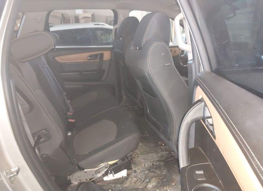 Photo 8 of 2013 Chevrolet Traverse 1LT (VIN 1GNKVGKDXDJ236410)