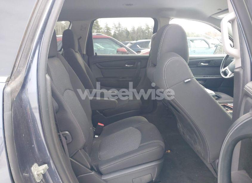 Photo 8 of 2014 Chevrolet Traverse 1LT (VIN 1GNKVGKDXEJ249739)