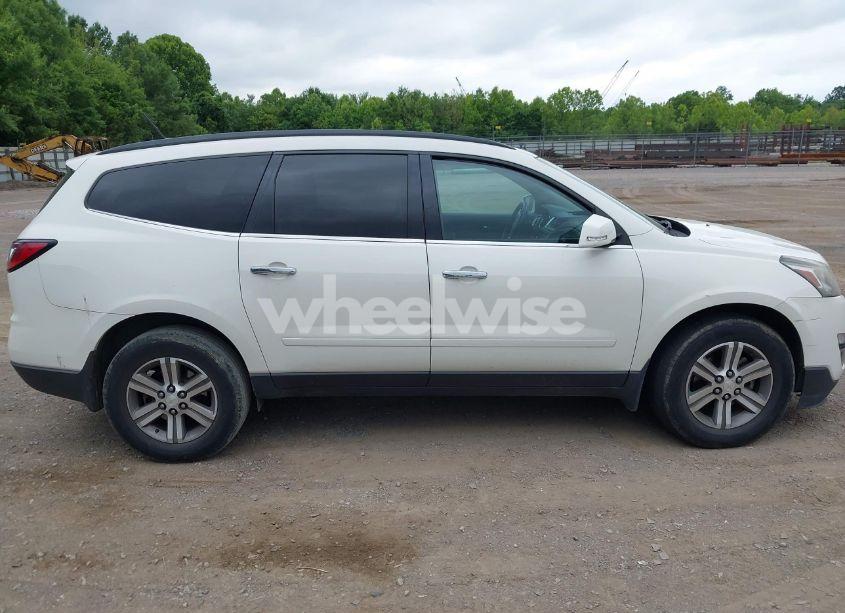Photo 13 of 2015 Chevrolet Traverse 1LT (VIN 1GNKVGKDXFJ198809)