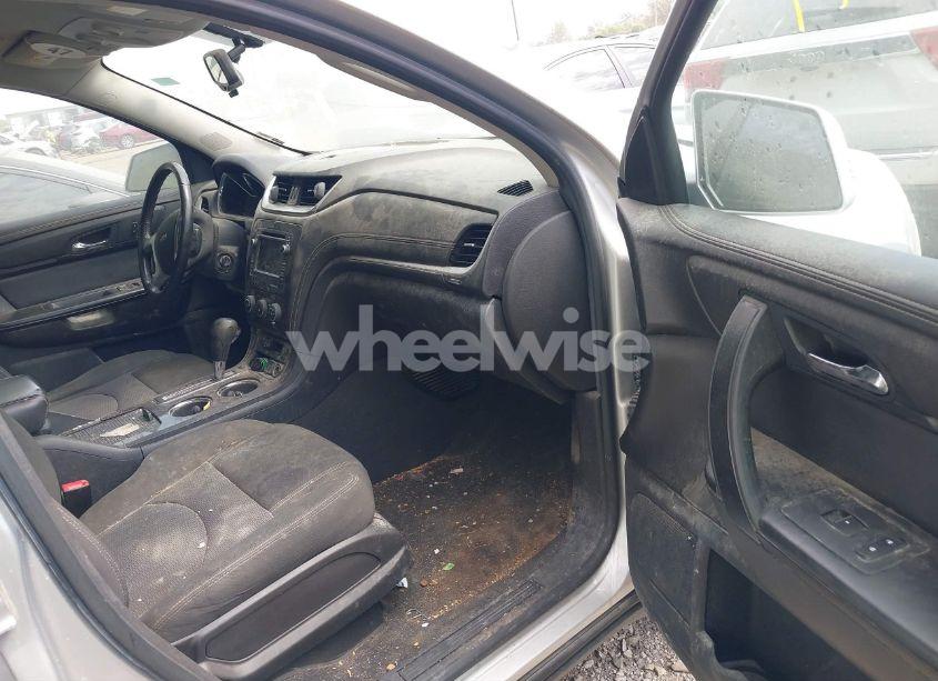 Photo 5 of 2015 Chevrolet Traverse 1LT (VIN 1GNKVGKDXFJ388478)