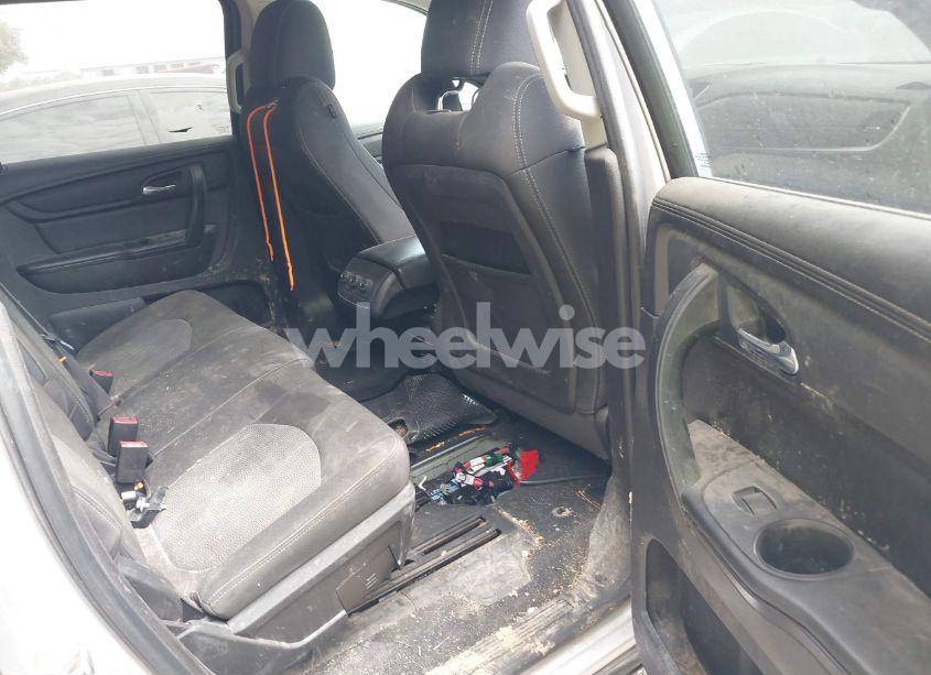 Photo 8 of 2015 Chevrolet Traverse 1LT (VIN 1GNKVGKDXFJ388478)