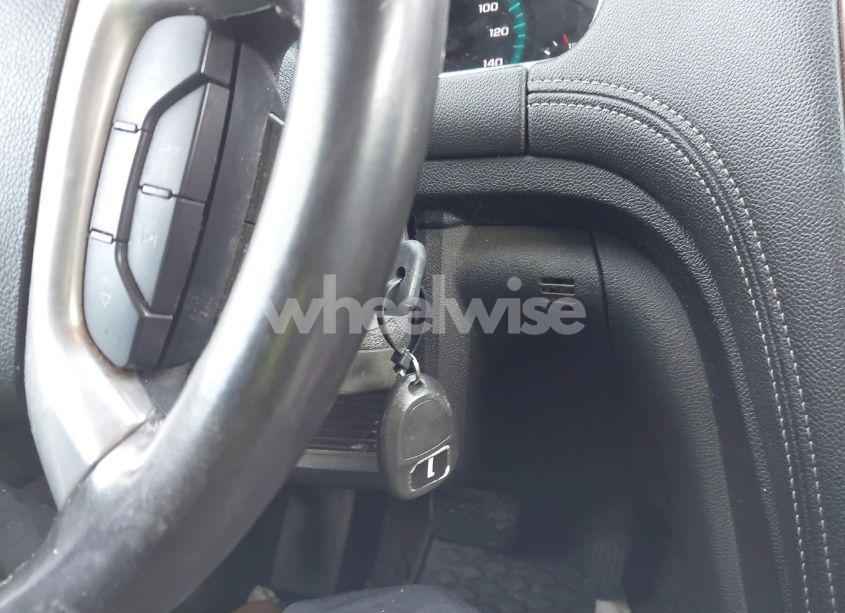 Photo 11 of 2014 Chevrolet Traverse 2LT (VIN 1GNKVHKD0EJ111990)