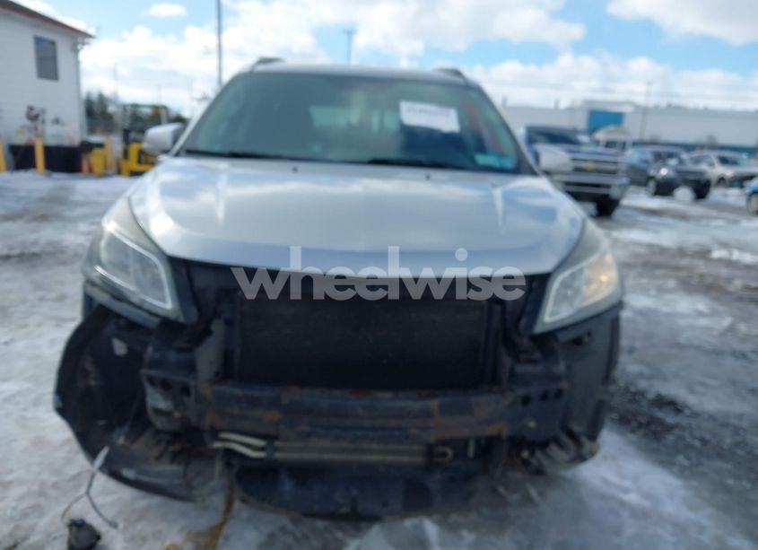 Photo 12 of 2014 Chevrolet Traverse 2LT (VIN 1GNKVHKD0EJ111990)