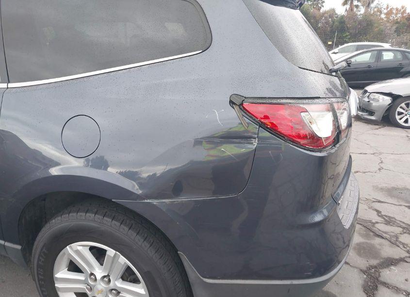 Photo 6 of 2014 Chevrolet Traverse 2LT (VIN 1GNKVHKD0EJ120835)