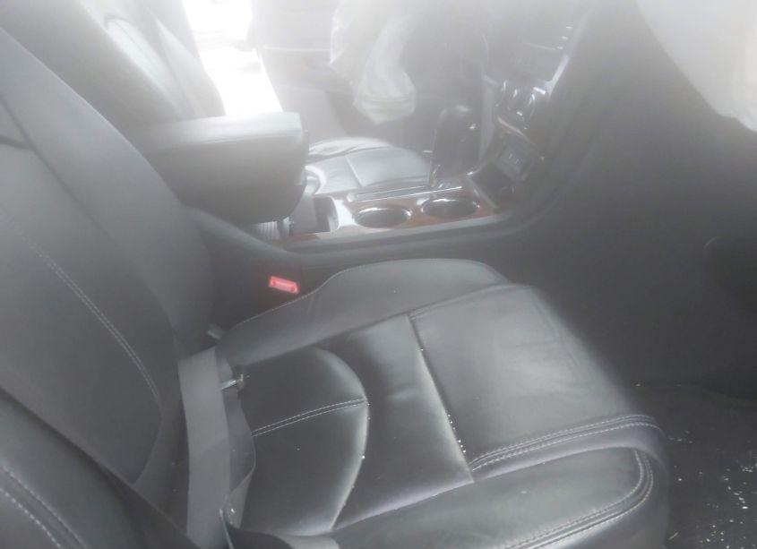 Photo 5 of 2014 Chevrolet Traverse 2LT (VIN 1GNKVHKD0EJ331775)