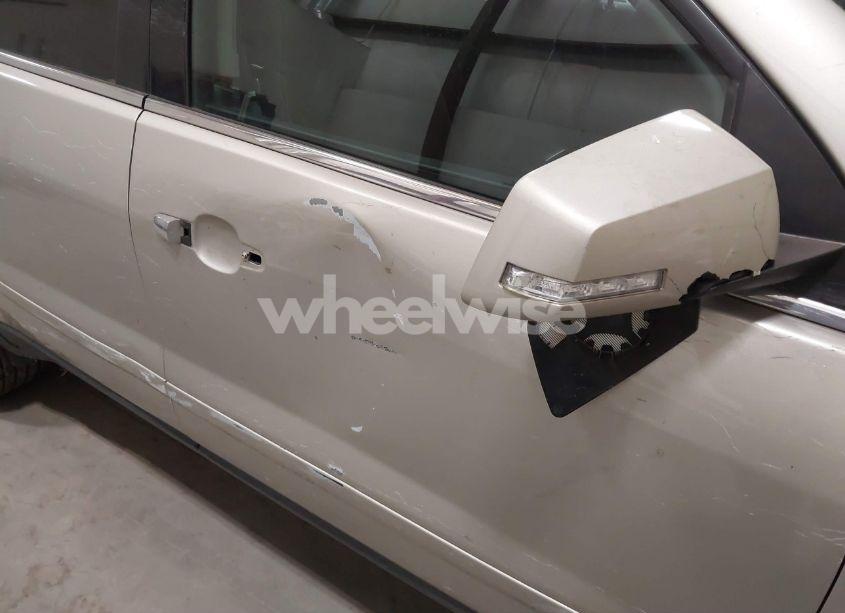 Photo 18 of 2015 Chevrolet Traverse 2LT (VIN 1GNKVHKD0FJ208544)