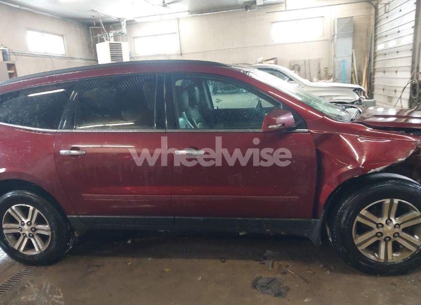 Photo 14 of 2015 Chevrolet Traverse 2LT (VIN 1GNKVHKD0FJ340901)