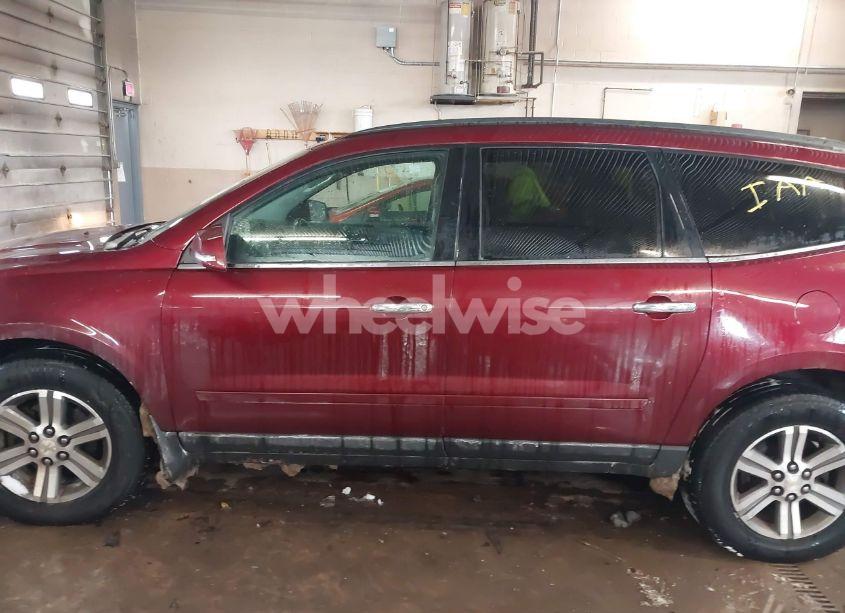 Photo 15 of 2015 Chevrolet Traverse 2LT (VIN 1GNKVHKD0FJ340901)