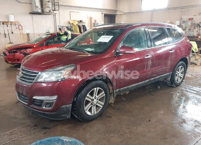 Photo 2 of 2015 Chevrolet Traverse 2LT (VIN 1GNKVHKD0FJ340901)