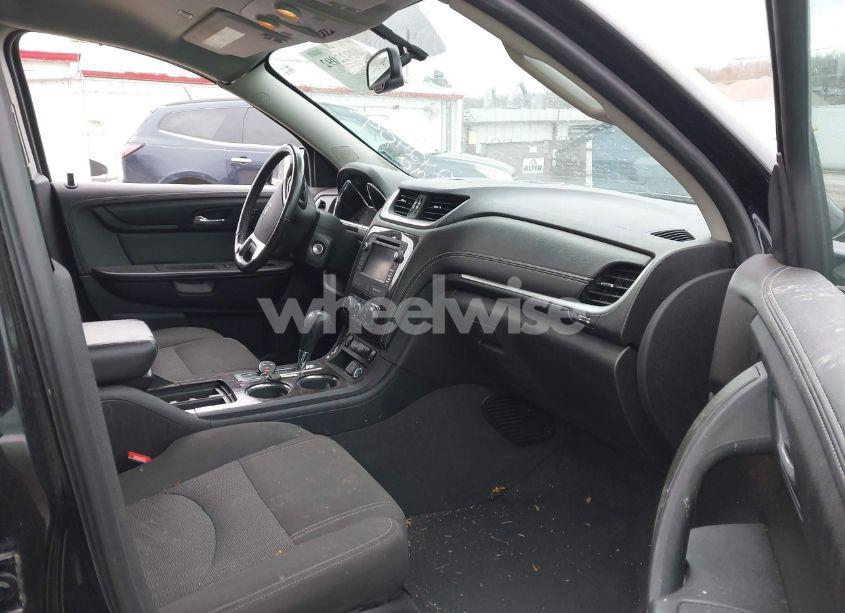 Photo 5 of 2016 Chevrolet Traverse 2LT (VIN 1GNKVHKD0GJ274366)