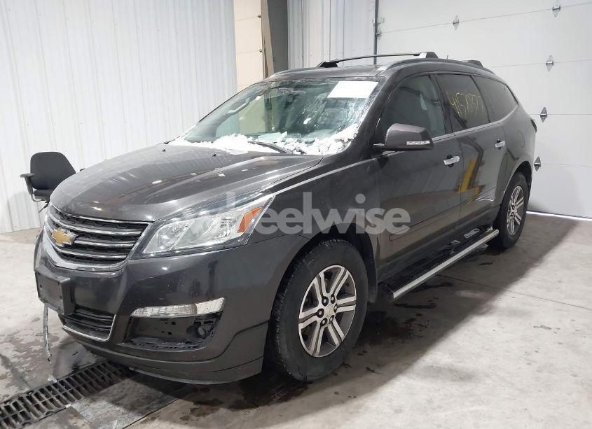 Photo 2 of 2017 Chevrolet Traverse 2LT (VIN 1GNKVHKD0HJ208580)