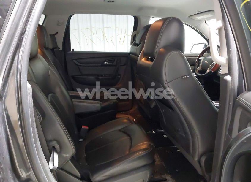 Photo 8 of 2017 Chevrolet Traverse 2LT (VIN 1GNKVHKD0HJ208580)