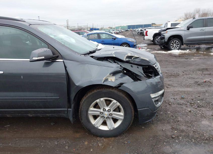 Photo 17 of 2014 Chevrolet Traverse 2LT (VIN 1GNKVHKD1EJ260733)