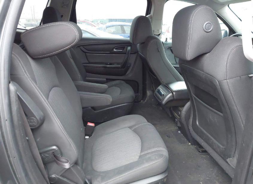 Photo 8 of 2014 Chevrolet Traverse 2LT (VIN 1GNKVHKD1EJ260733)