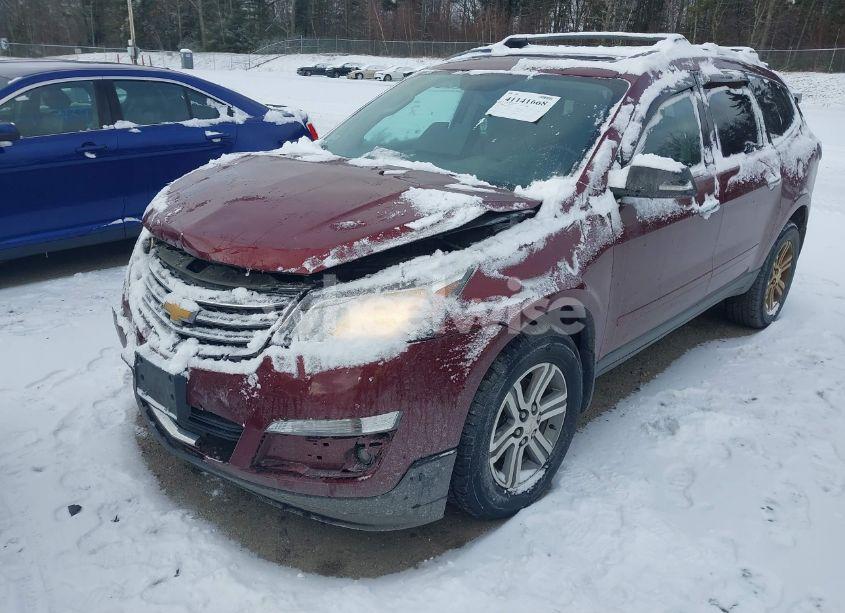 Photo 2 of 2015 Chevrolet Traverse 2LT (VIN 1GNKVHKD1FJ380761)