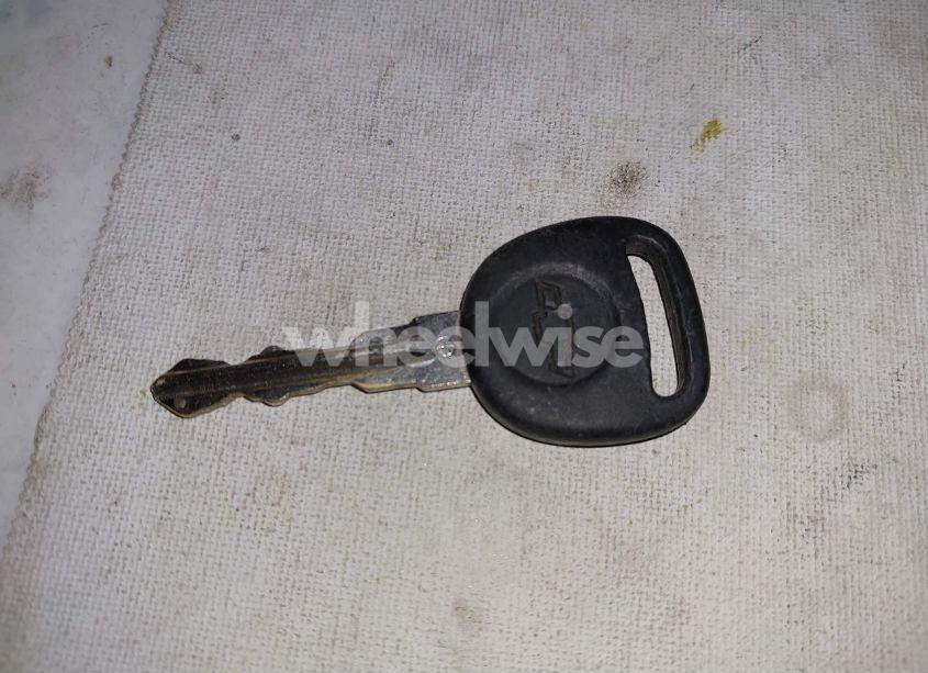 Photo 11 of 2016 Chevrolet Traverse 2LT (VIN 1GNKVHKD1GJ191738)