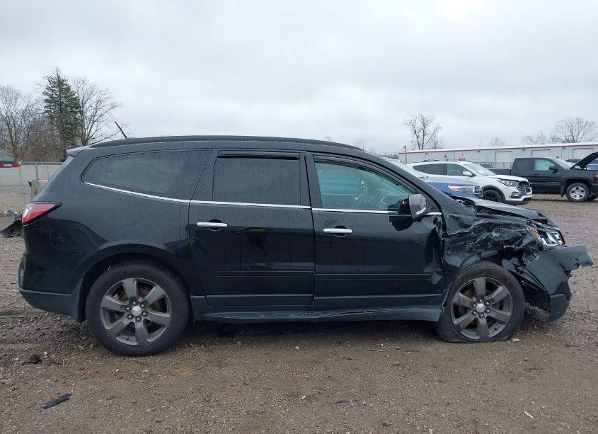 Photo 13 of 2017 Chevrolet Traverse 2LT (VIN 1GNKVHKD1HJ231205)