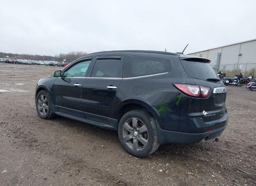 Photo 3 of 2017 Chevrolet Traverse 2LT (VIN 1GNKVHKD1HJ231205)