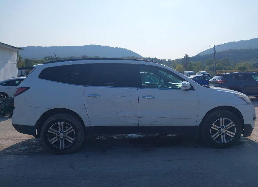 Photo 13 of 2017 Chevrolet Traverse 2LT (VIN 1GNKVHKD1HJ272563)