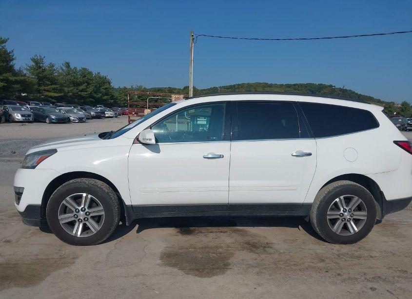 Photo 14 of 2017 Chevrolet Traverse 2LT (VIN 1GNKVHKD1HJ272563)