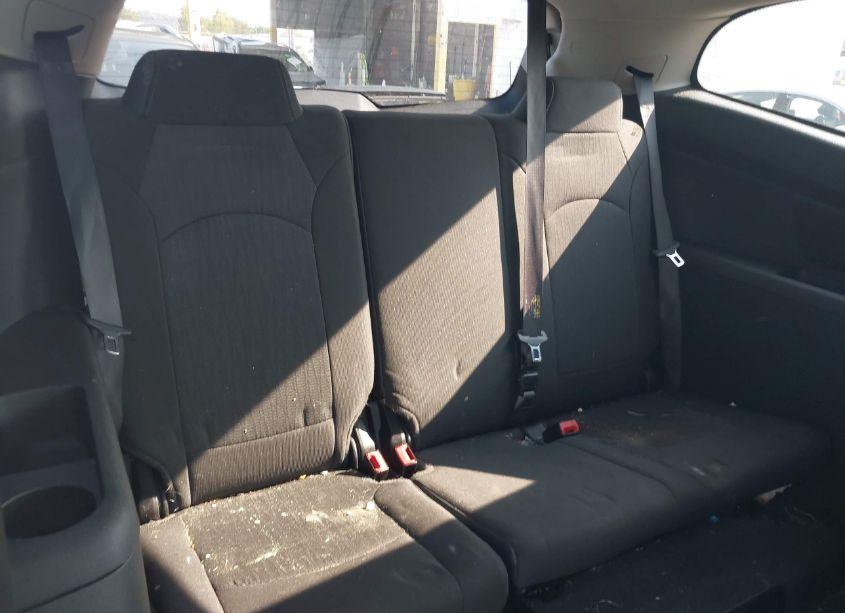 Photo 18 of 2017 Chevrolet Traverse 2LT (VIN 1GNKVHKD1HJ272563)