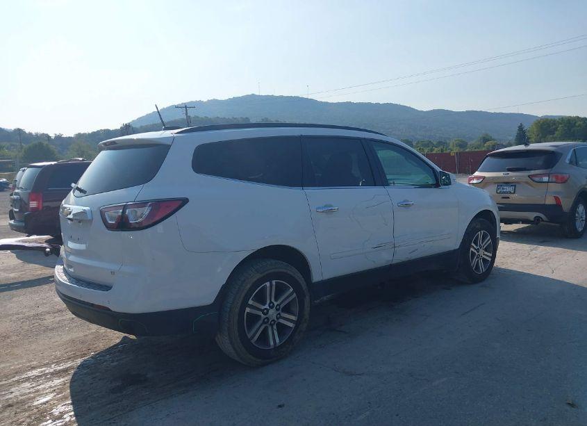 Photo 4 of 2017 Chevrolet Traverse 2LT (VIN 1GNKVHKD1HJ272563)