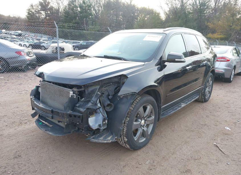 Photo 2 of 2017 Chevrolet Traverse 2LT (VIN 1GNKVHKD1HJ275575)