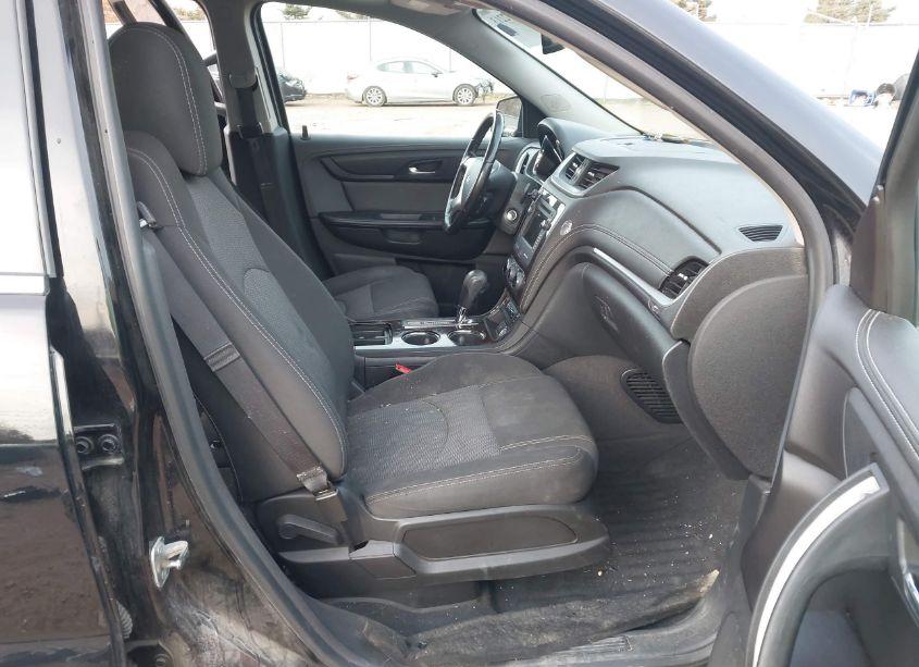 Photo 5 of 2017 Chevrolet Traverse 2LT (VIN 1GNKVHKD1HJ275575)