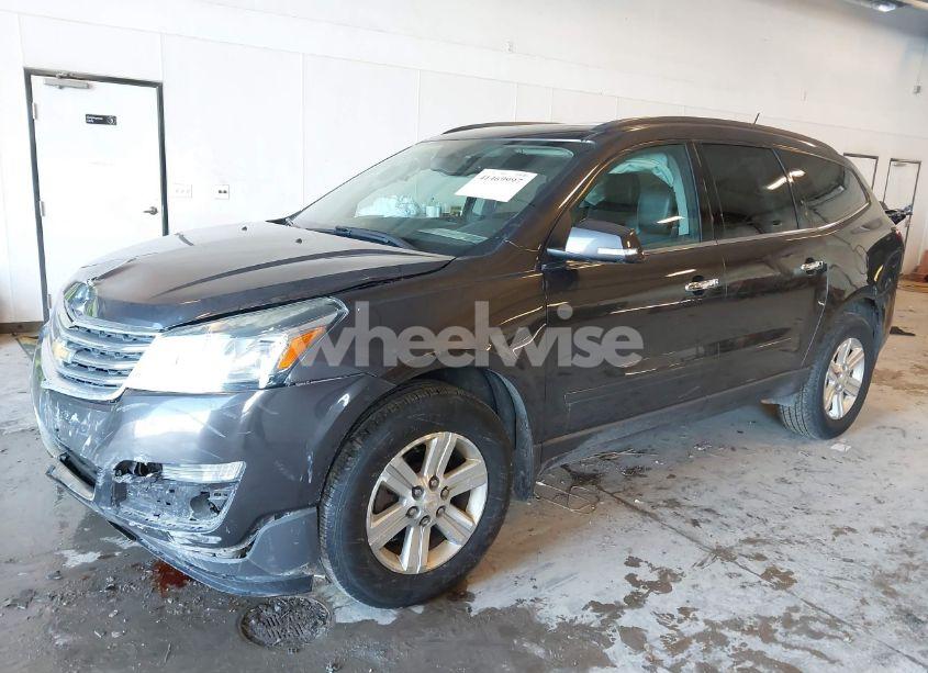 Photo 2 of 2014 Chevrolet Traverse 2LT (VIN 1GNKVHKD2EJ201660)