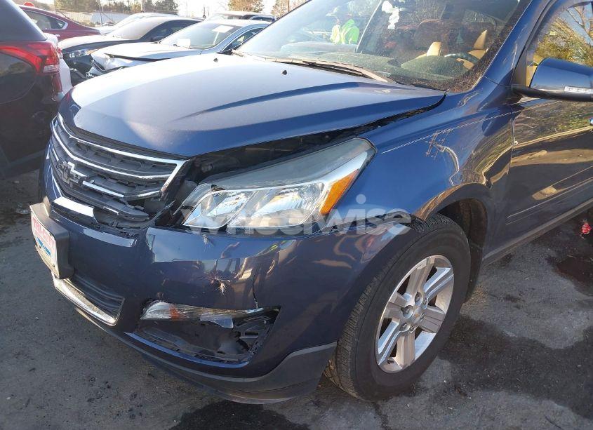 Photo 6 of 2014 Chevrolet Traverse 2LT (VIN 1GNKVHKD2EJ207409)