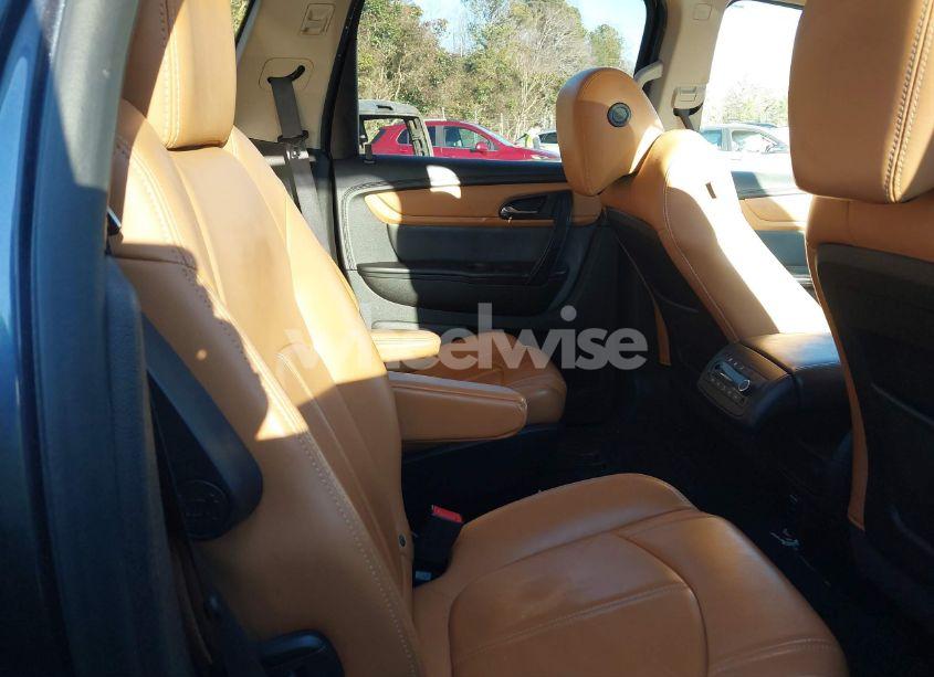 Photo 8 of 2014 Chevrolet Traverse 2LT (VIN 1GNKVHKD2EJ207409)