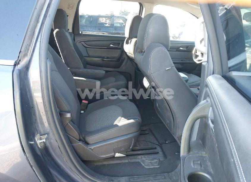 Photo 8 of 2014 Chevrolet Traverse 2LT (VIN 1GNKVHKD2EJ304142)