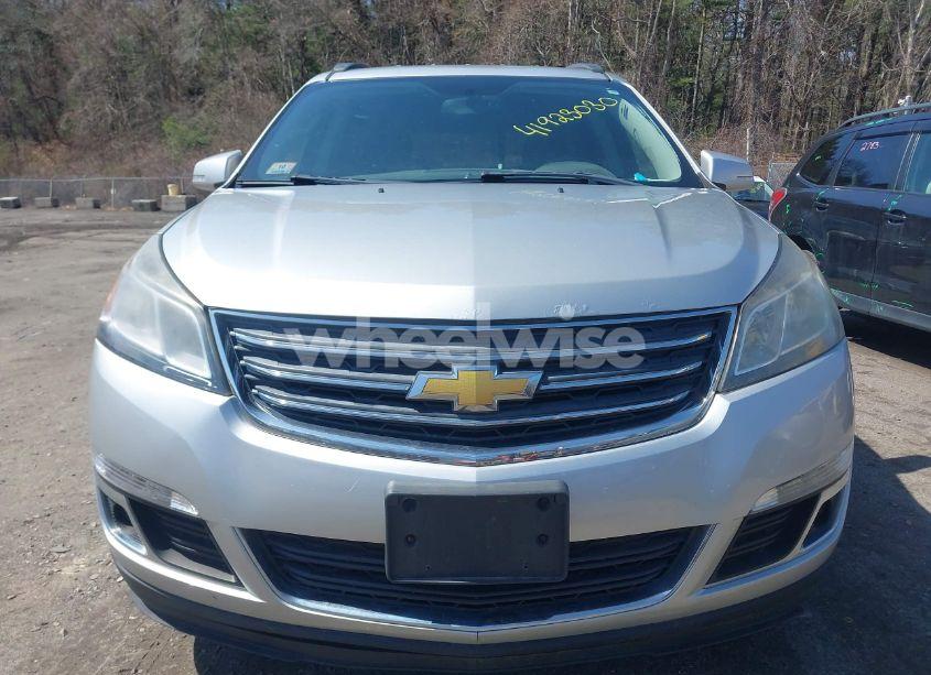 Photo 12 of 2015 Chevrolet Traverse 2LT (VIN 1GNKVHKD2FJ121552)