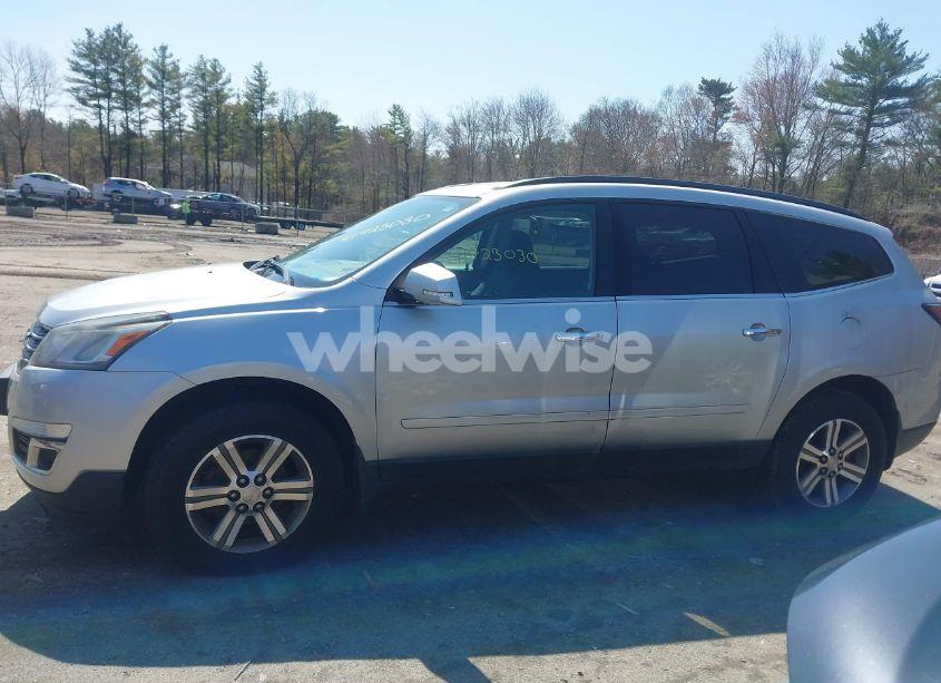 Photo 14 of 2015 Chevrolet Traverse 2LT (VIN 1GNKVHKD2FJ121552)