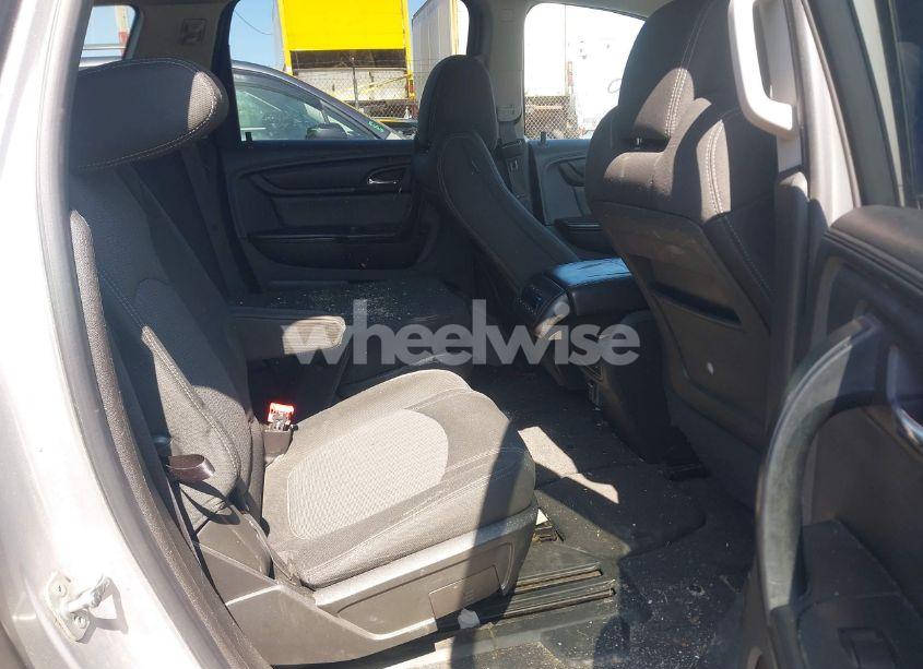 Photo 8 of 2015 Chevrolet Traverse 2LT (VIN 1GNKVHKD2FJ121552)