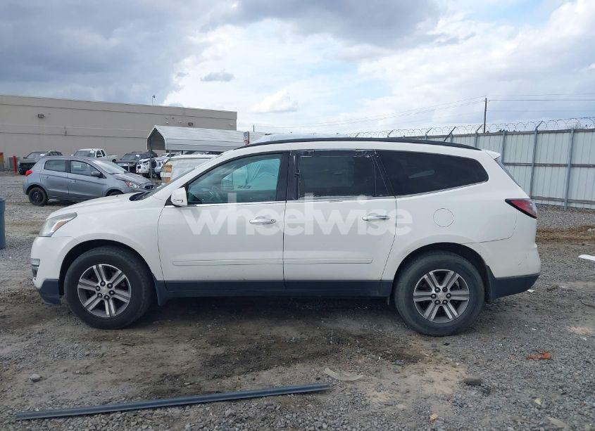 Photo 14 of 2015 Chevrolet Traverse 2LT (VIN 1GNKVHKD2FJ279289)