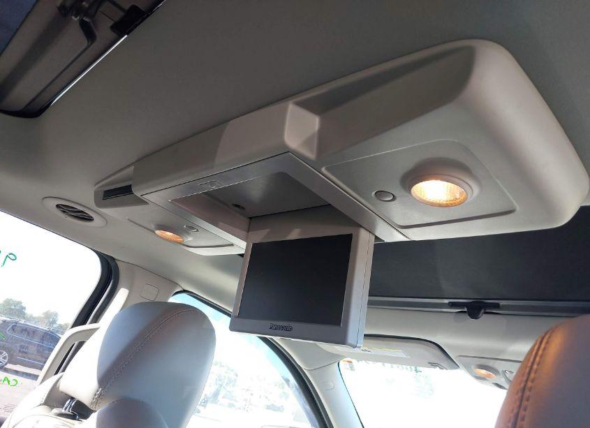 Photo 18 of 2016 Chevrolet Traverse 2LT (VIN 1GNKVHKD2GJ205288)