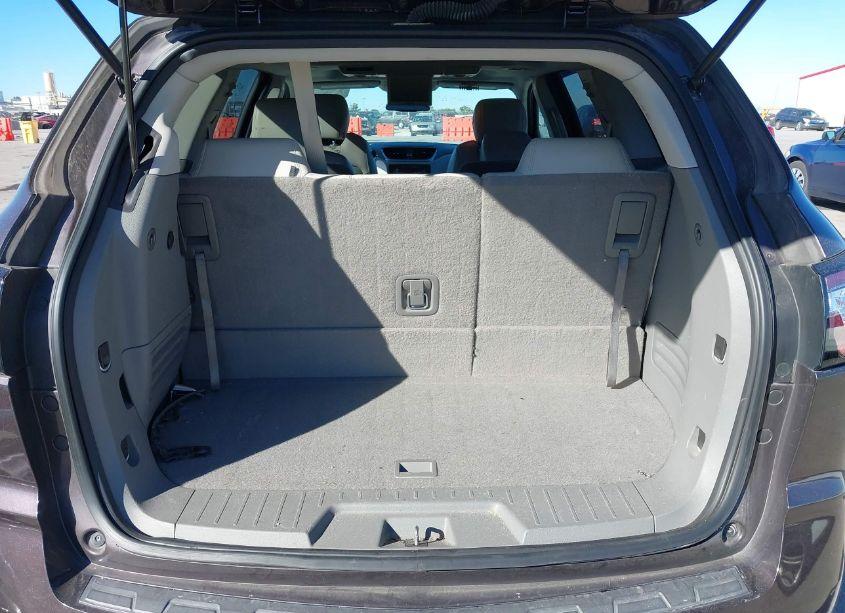 Photo 20 of 2016 Chevrolet Traverse 2LT (VIN 1GNKVHKD2GJ205288)