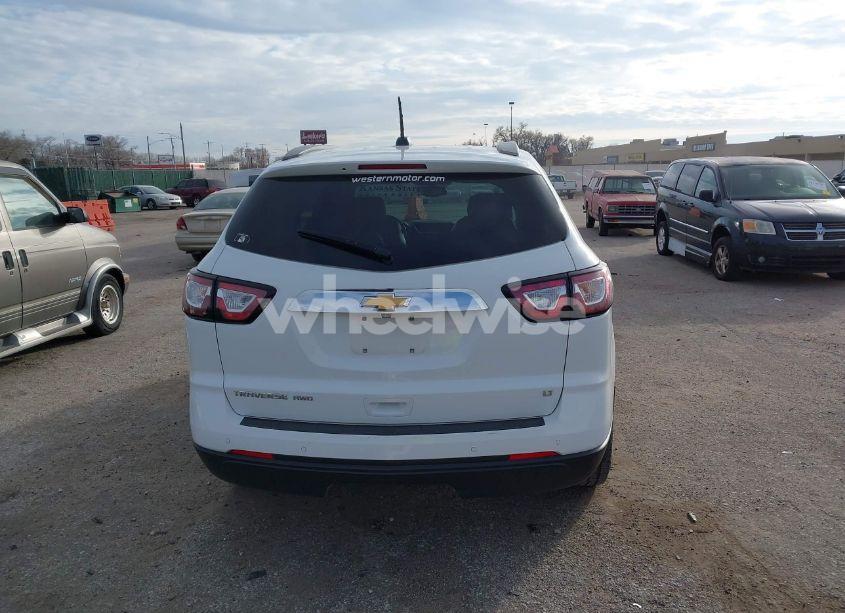 Photo 17 of 2017 Chevrolet Traverse 2LT (VIN 1GNKVHKD2HJ272667)